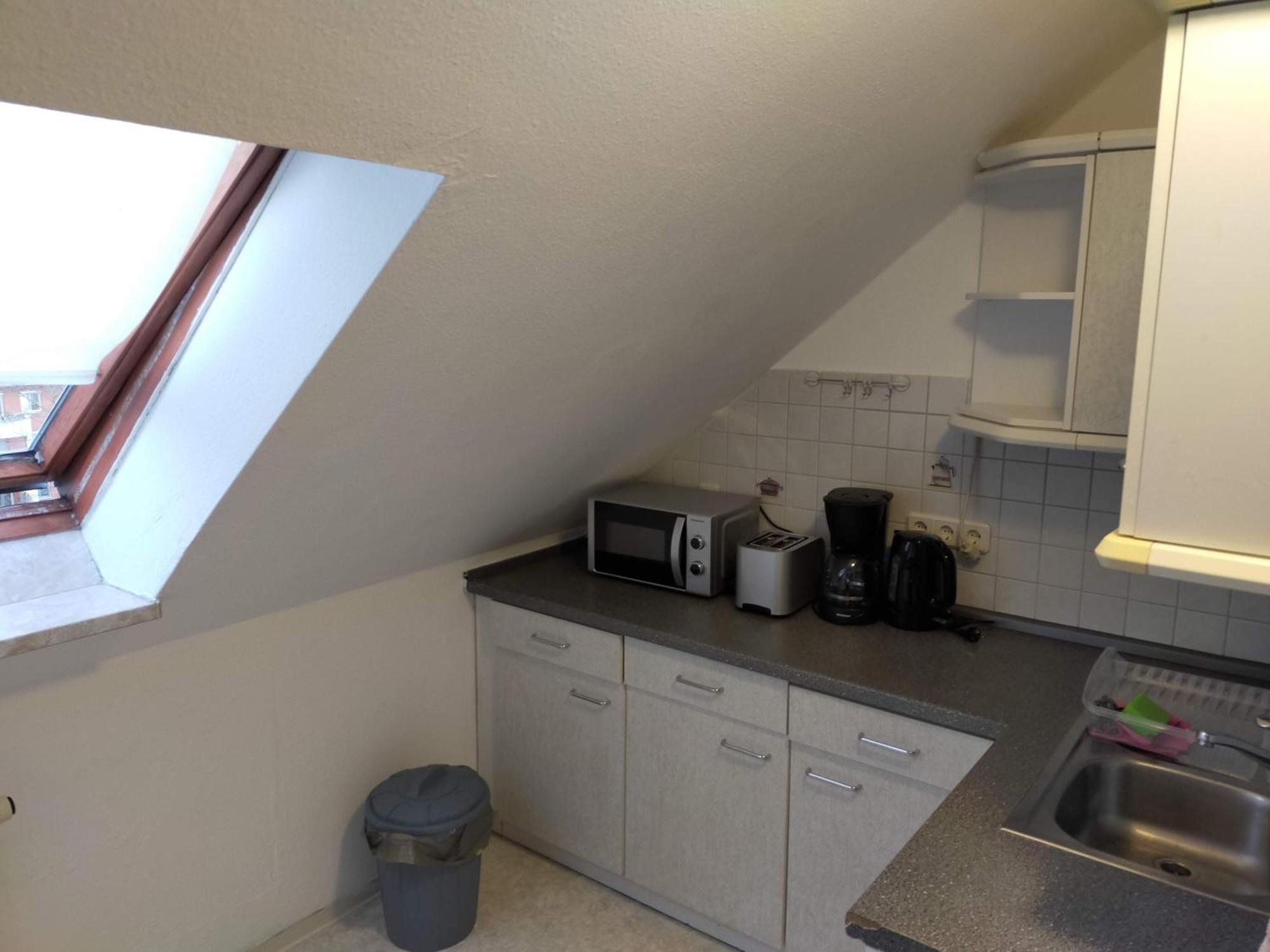 Flex Aparts - Grosse, Moeblierte Wohnung In Zwickau Mit 2 Zimmern Zewnętrze zdjęcie